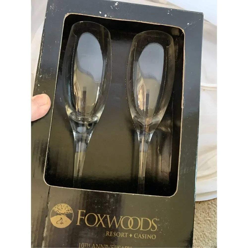 Foxwoods Resort Casino 10th Anniversary 1992-2002 2 Champagne Glasses *New*